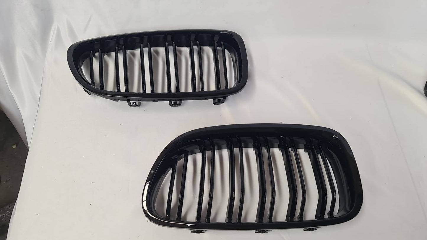 F10 GRILL FRONT