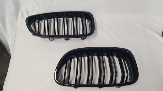 F10 GRILL FRONT